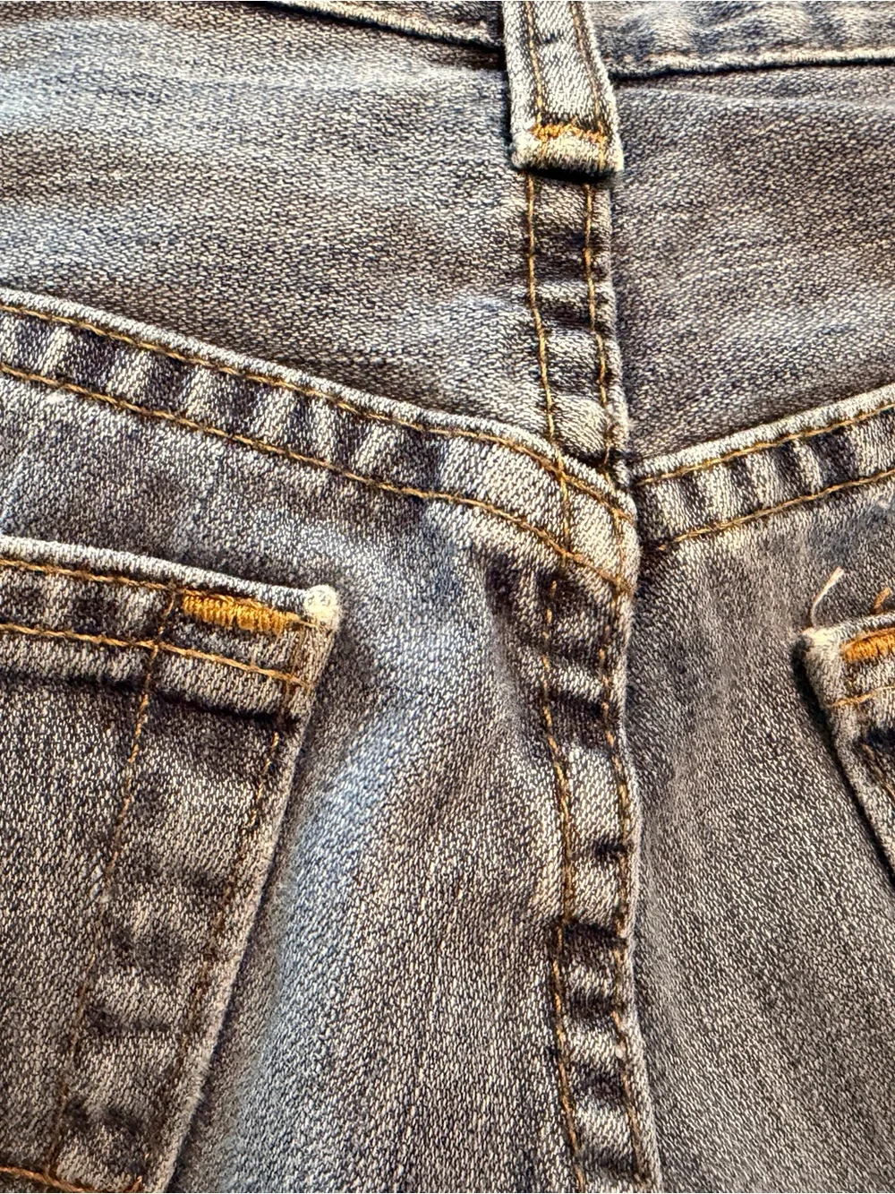 Men’s urban pipeline Straight-Leg Jeans in Blue Denim Regular Fit .